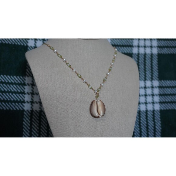 Cowrie Shell Necklace, 14k Gold Filled Chain - Picture 1 of 6